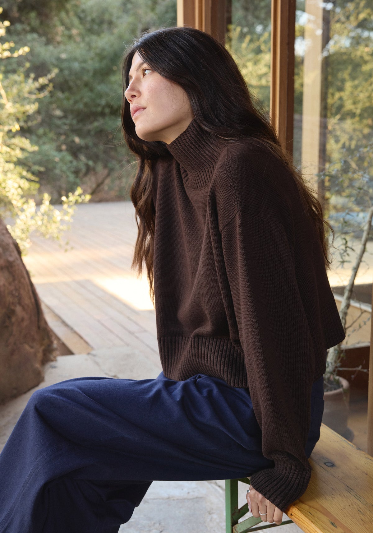 トップス BATOER SIGNATURECREW NECKWalnut Crop Turtleneck Walnut – First Rite Clothing