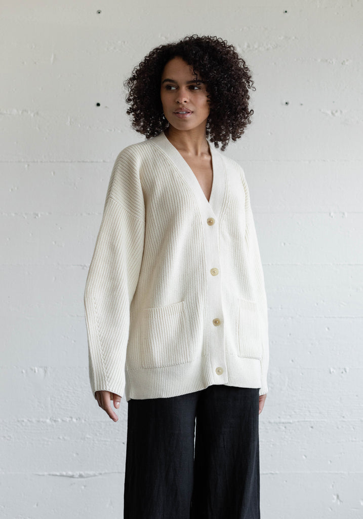 日本総代理店 ito□linen cardigan 2022《ivory》 - レディース